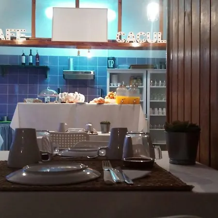 Cacula, Local Hotel *