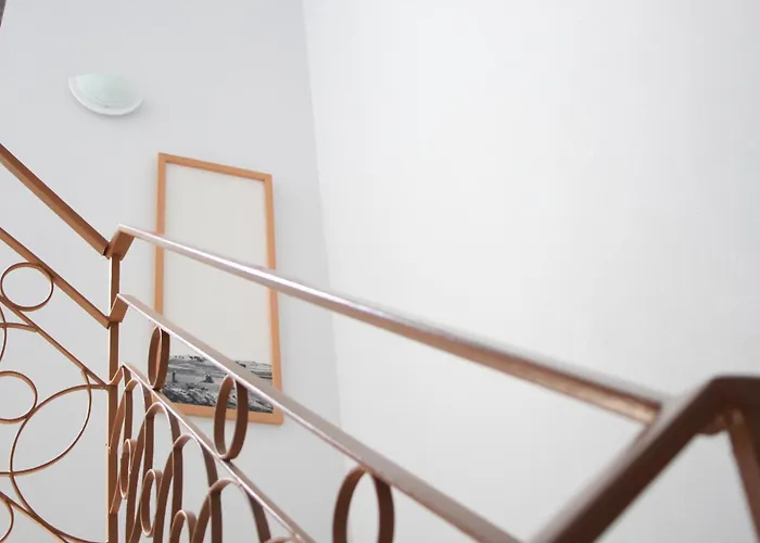 Cacula, Local 토레드몽코보