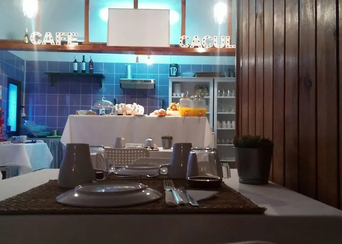 Cacula, Local Hotel *